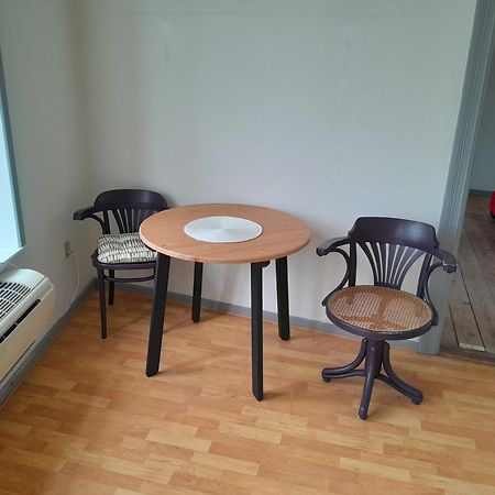 Apartment Mit 2 Zimmern Und Balkon Im Herzen Von Hoyer Hojer ภายนอก รูปภาพ