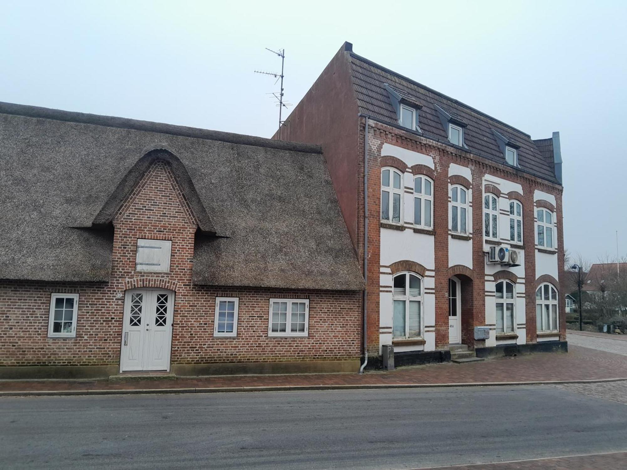 Apartment Mit 2 Zimmern Und Balkon Im Herzen Von Hoyer Hojer ภายนอก รูปภาพ